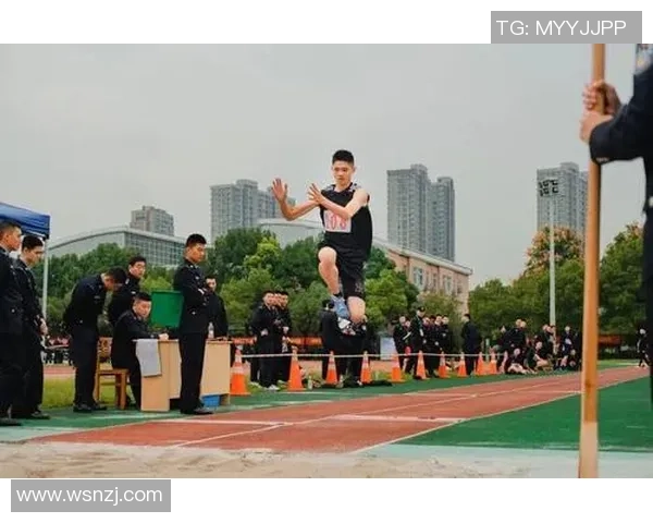 武汉飞盘队在极限运动会中的默契配合与精彩表现分析